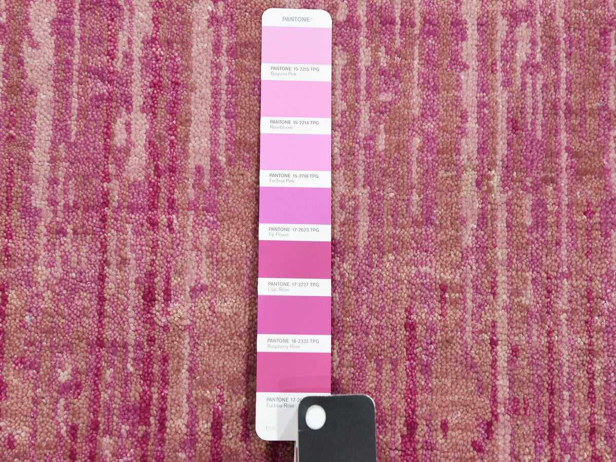 Modern / Contemporary hand-knotted wool runner in Pink, 2'6" x 6'4" — SKU O075111 (view 4)