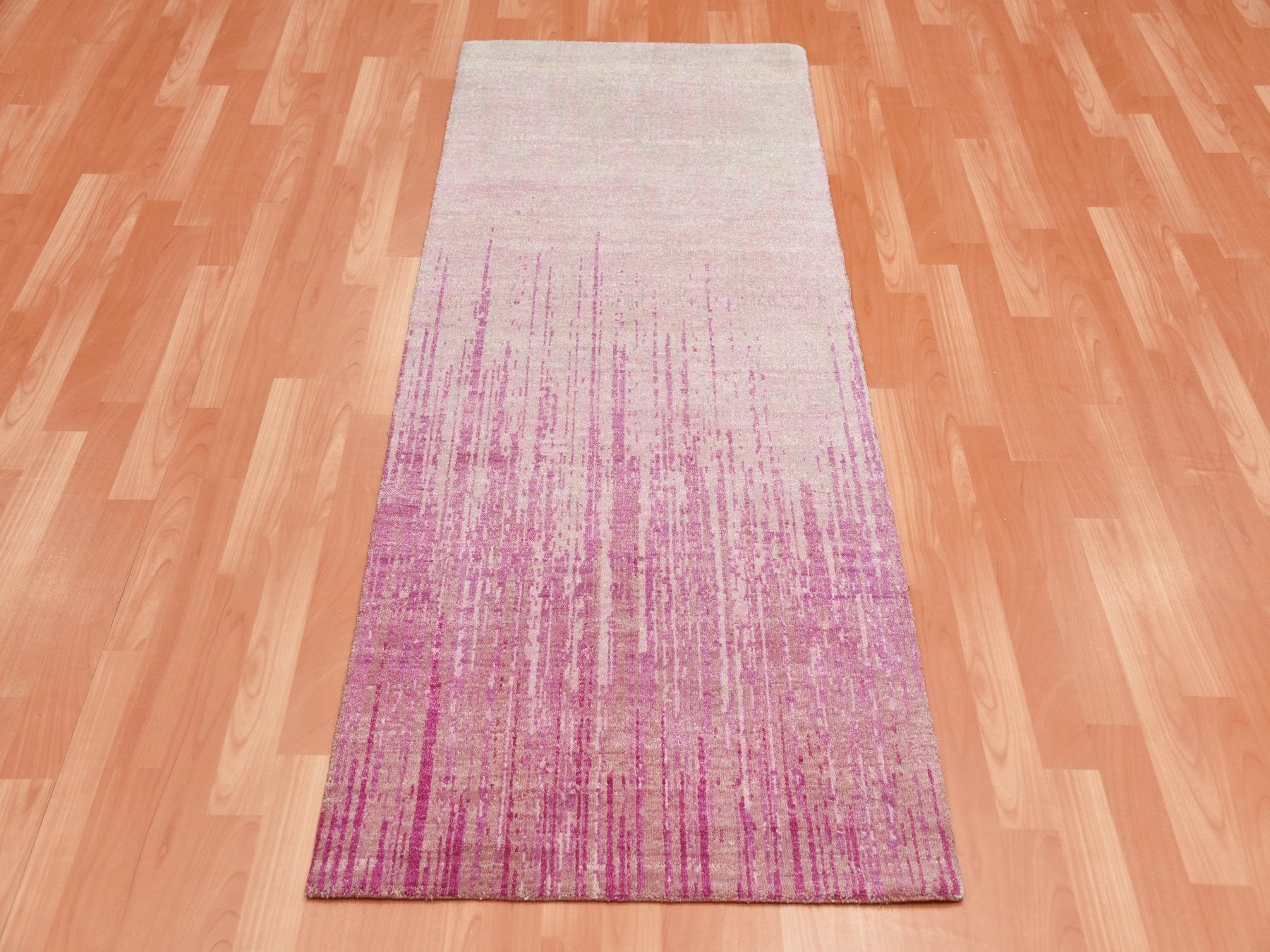 Modern / Contemporary hand-knotted wool runner in Pink, 2'6" x 6'5" — SKU O075112 (view 2)