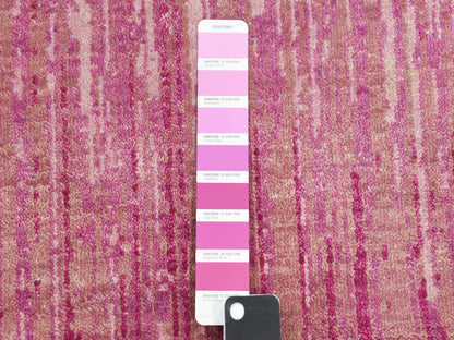 Modern / Contemporary hand-knotted wool runner in Pink, 2'6" x 6'5" — SKU O075112 (view 4)