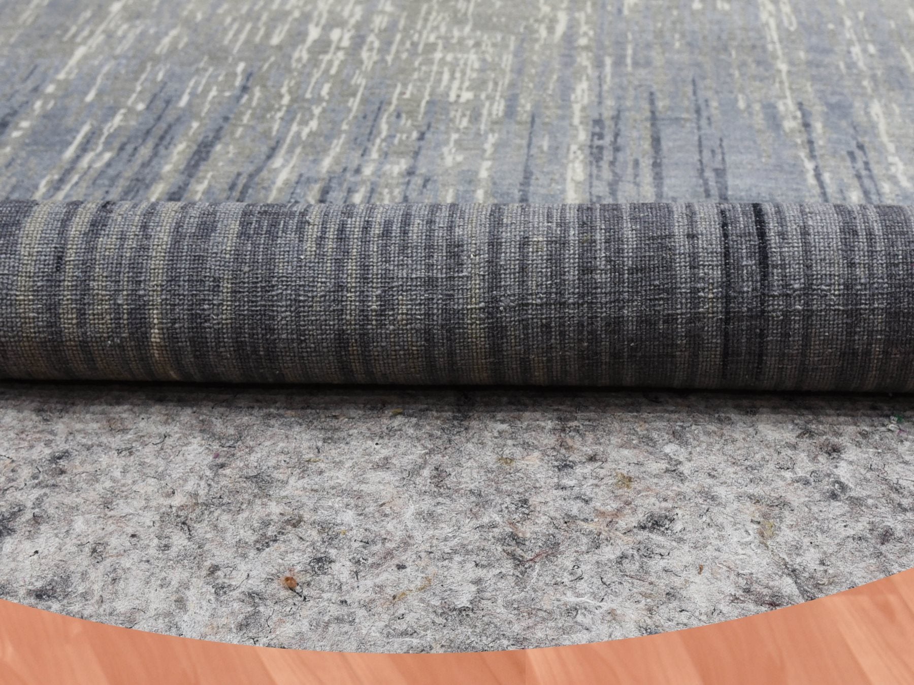 Modern / Contemporary hand-knotted wool rug in Gray, 12'1" x 12'2" — SKU O075119 (view 4)