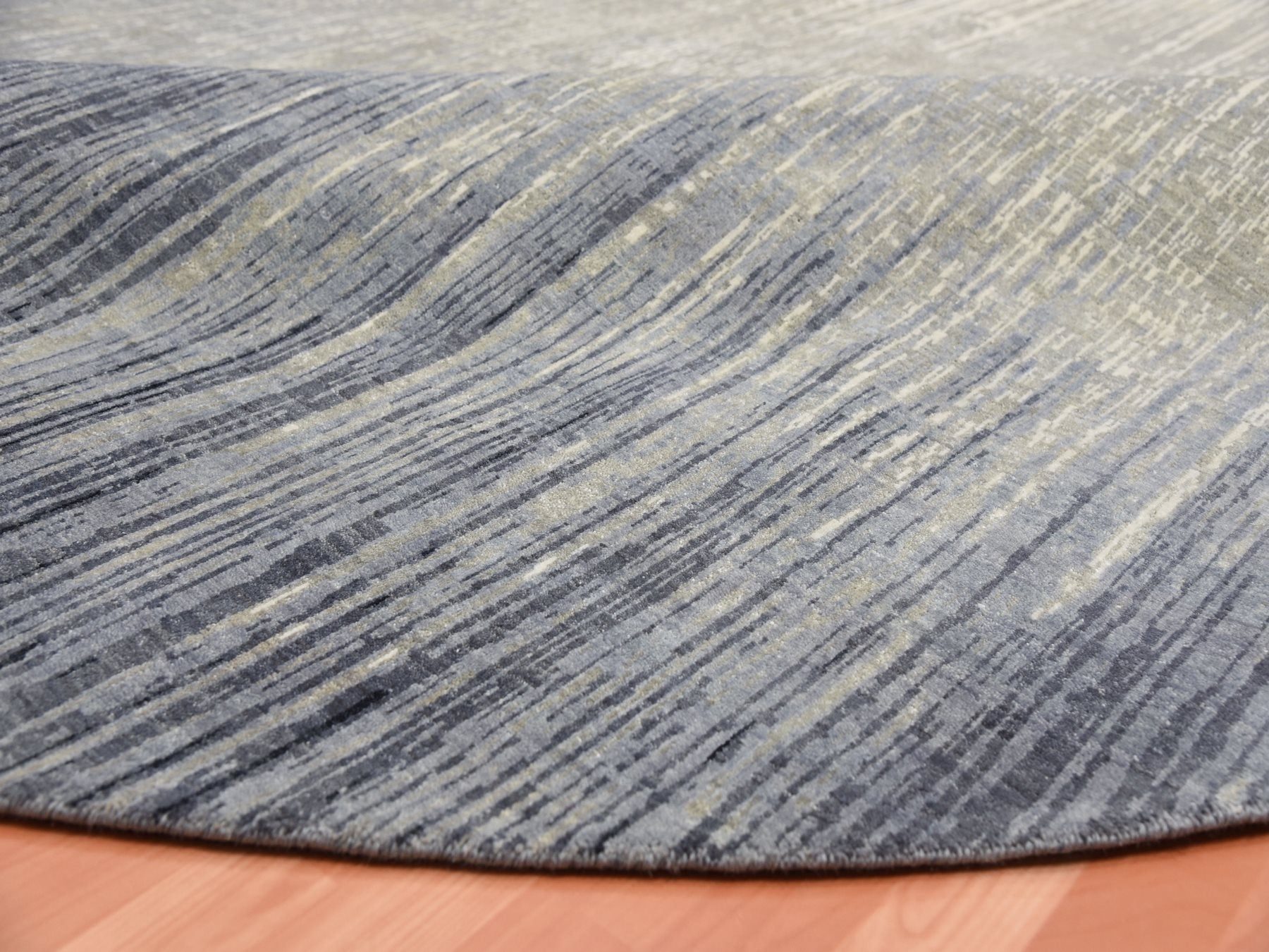 Modern / Contemporary hand-knotted wool rug in Gray, 12'1" x 12'2" — SKU O075119 (view 6)