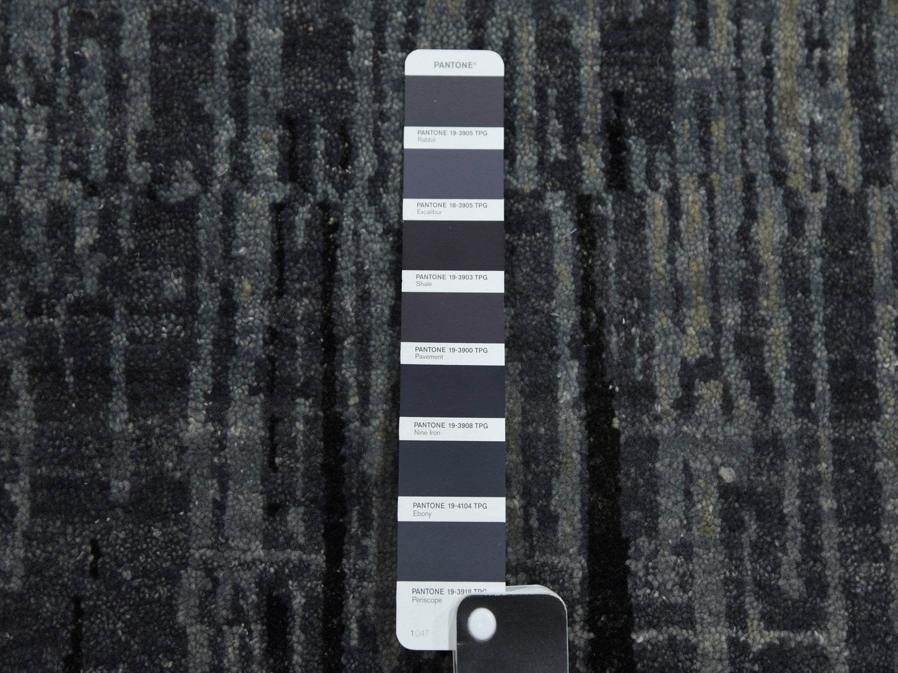 Modern / Contemporary hand-knotted wool rug in Gray & Brown, 8' x 8'4" — SKU O075143 (view 7)