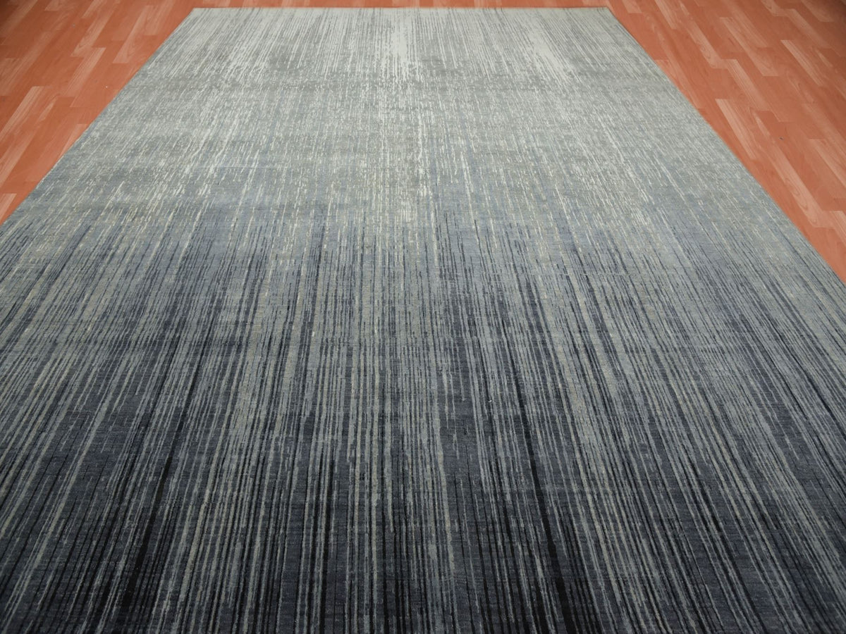 Modern / Contemporary hand-knotted wool rug in Gray, 14' x 18'1" — SKU O075150 (view 3)