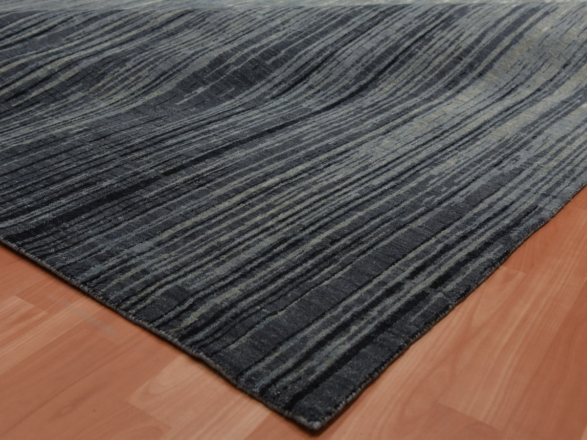 Modern / Contemporary hand-knotted wool rug in Gray, 14' x 18'1" — SKU O075150 (view 7)