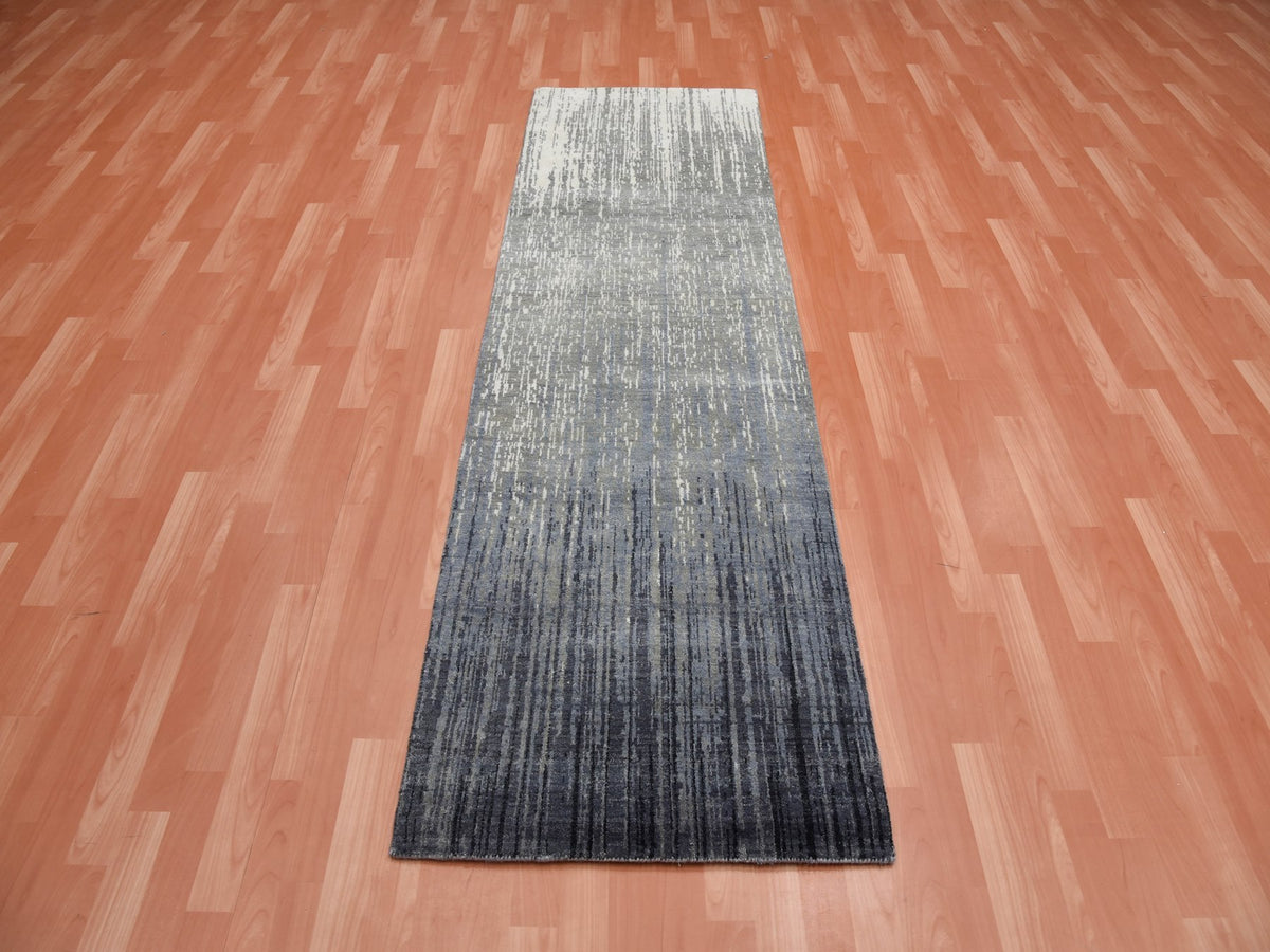 Modern / Contemporary hand-knotted wool runner in Gray, 2'6" x 8' — SKU O075157 (view 2)
