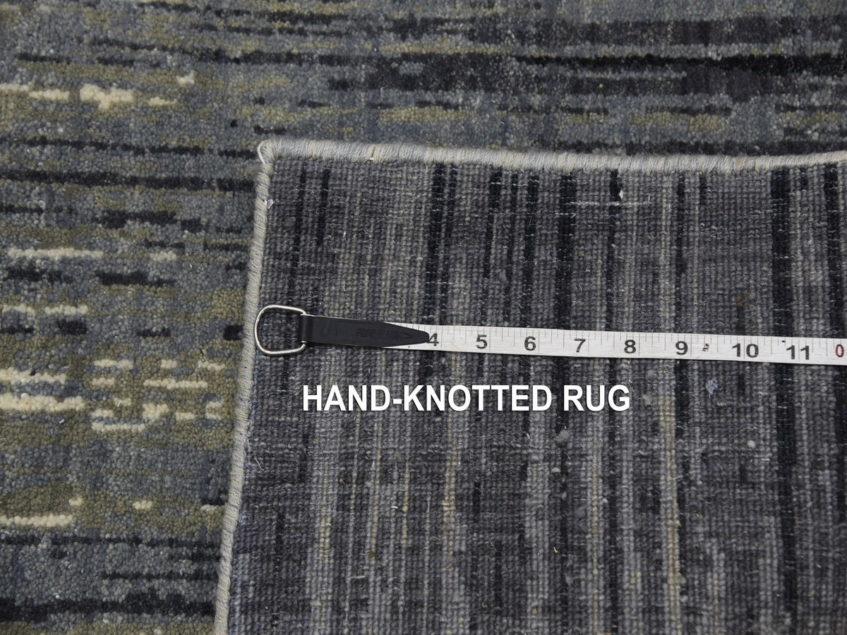 Modern / Contemporary hand-knotted wool runner in Gray, 2'6" x 8' — SKU O075157 (view 7)
