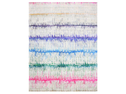 Modern / Contemporary hand-knotted wool/sari silk rug in Ivory, 9'1" x 12' — SKU O075174