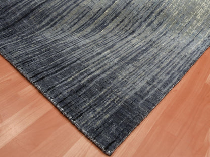 Modern / Contemporary hand-knotted wool rug in Gray, 6'1" x 9'2" — SKU O075182 (view 6)