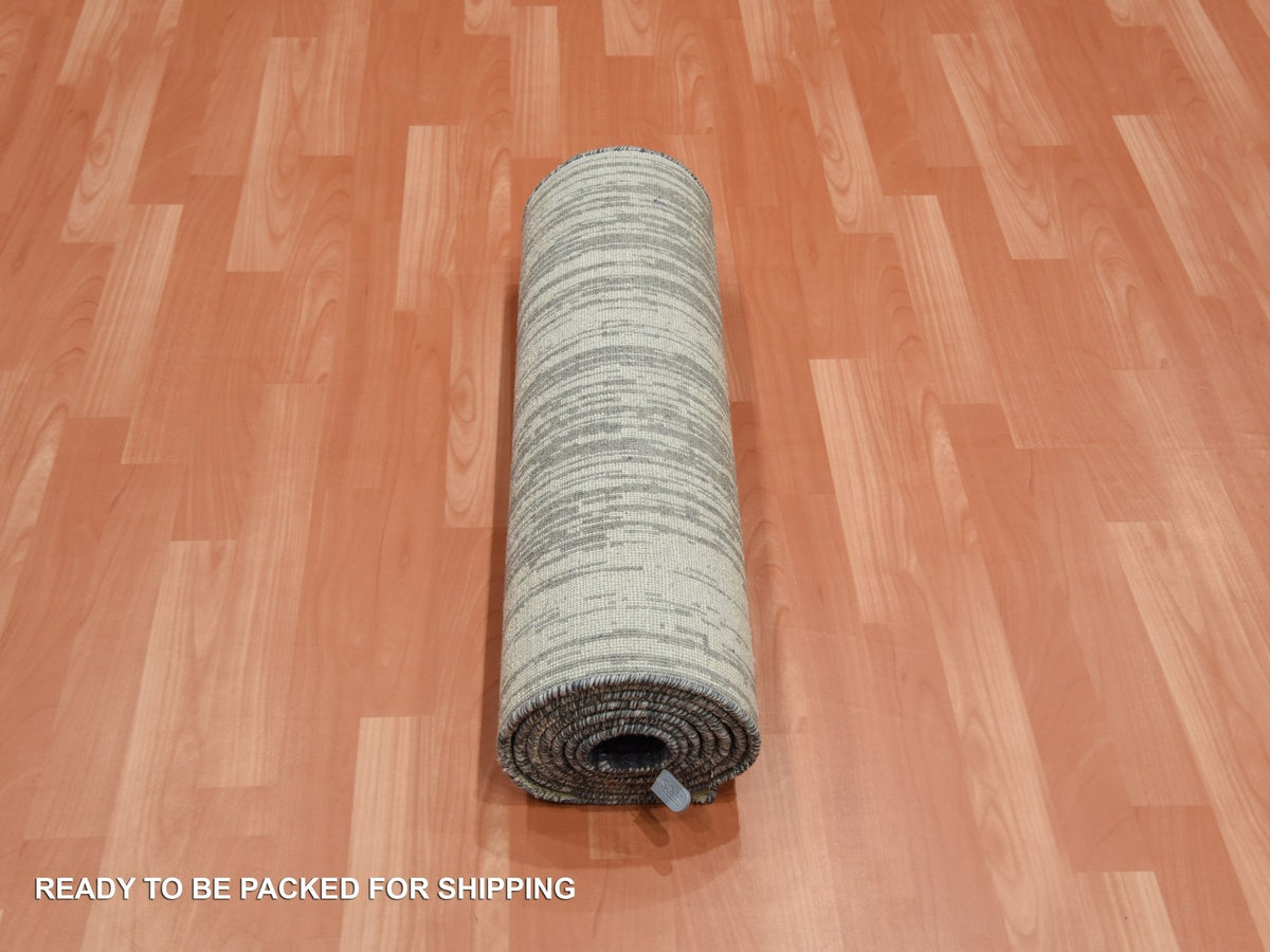Modern / Contemporary hand-knotted wool runner in Gray, 2'6" x 10'2" — SKU O075183 (view 5)