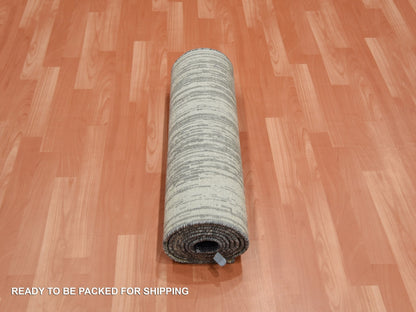 Modern / Contemporary hand-knotted wool runner in Gray, 2'6" x 10'2" — SKU O075183 (view 5)
