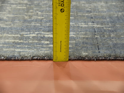 Modern / Contemporary hand-knotted wool runner in Gray, 2'6" x 10'2" — SKU O075183 (view 6)