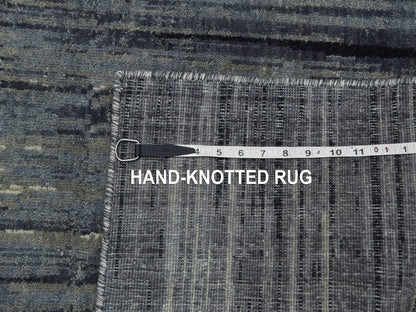 Modern / Contemporary hand-knotted wool runner in Gray, 2'6" x 10'2" — SKU O075184 (view 7)