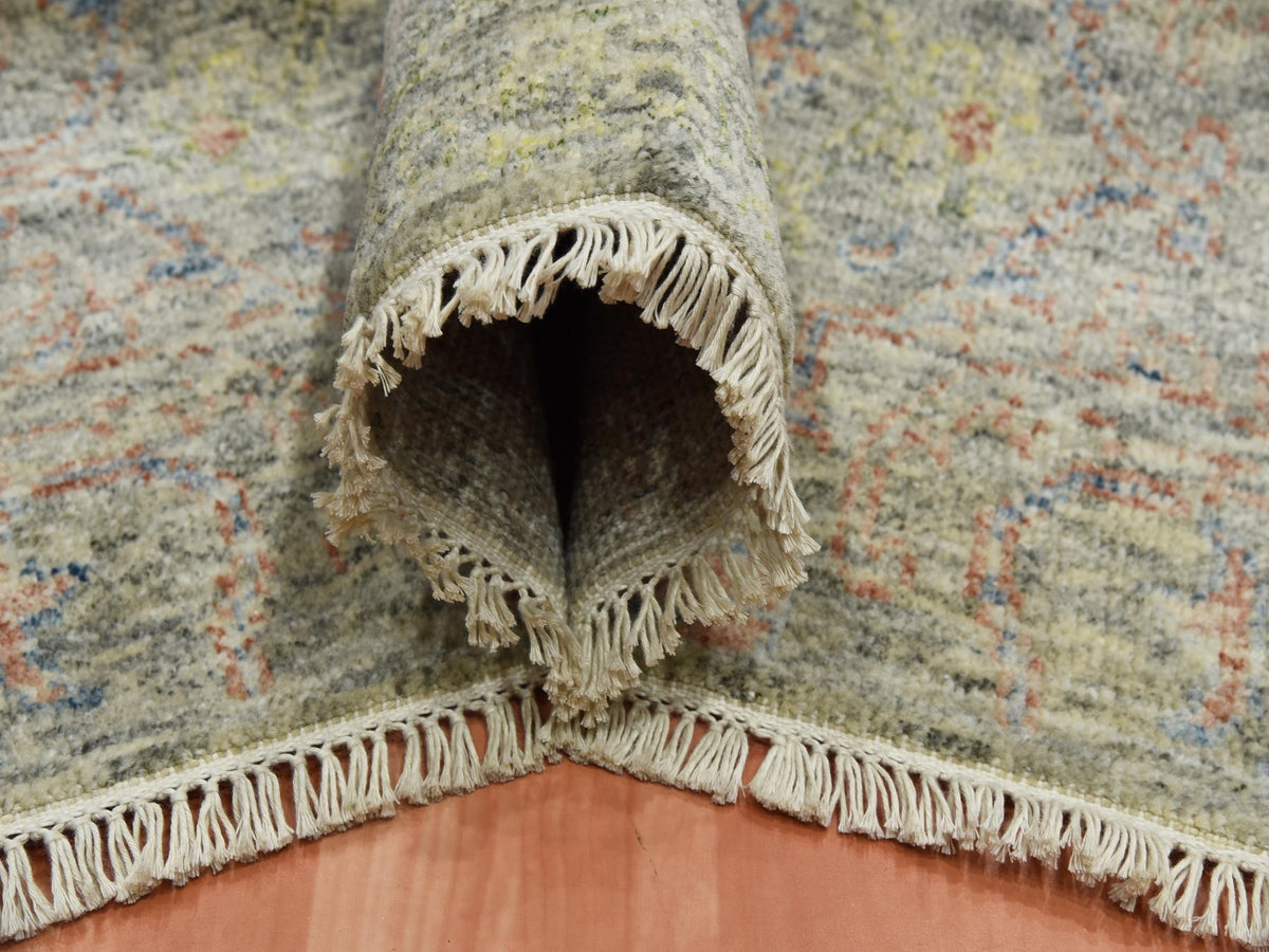 Modern / Contemporary hand-knotted wool rug in Gray, 8' x 10'2" — SKU O075185 (view 5)