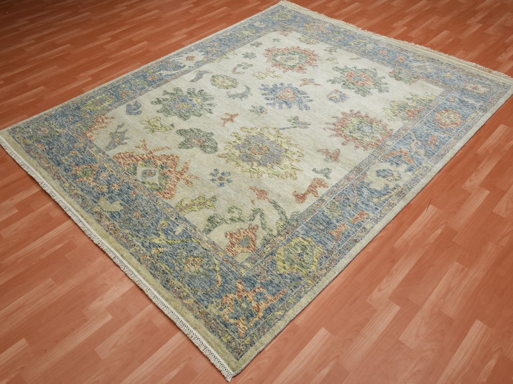 Oushak Oushak hand-knotted wool rug in Ivory & Blue, 8' x 9'9" — SKU O075188 (view 3)