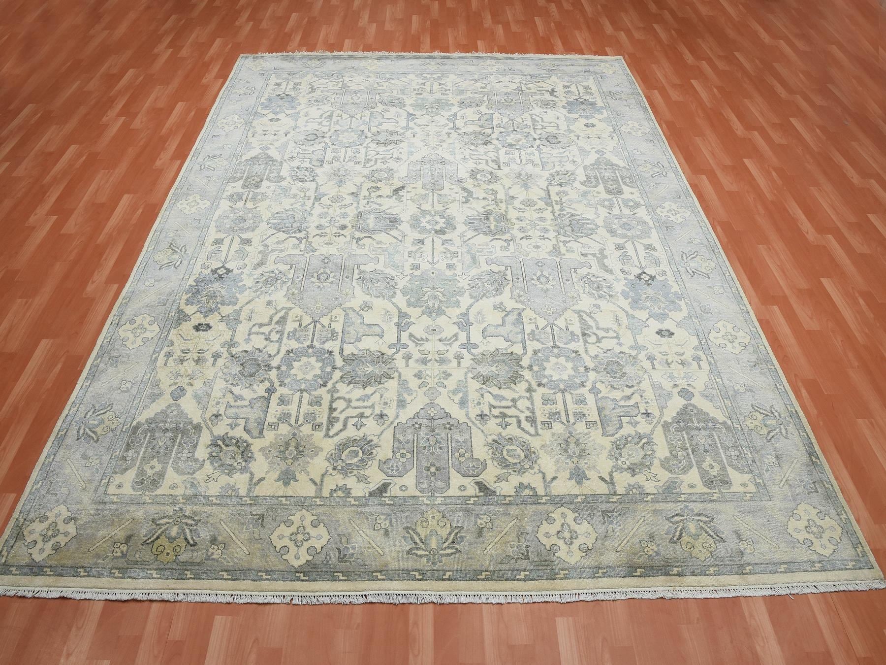 Oushak Oushak hand-knotted silk rug in Ivory & Gray, 9'1" x 12'1" — SKU O075192 (view 2)