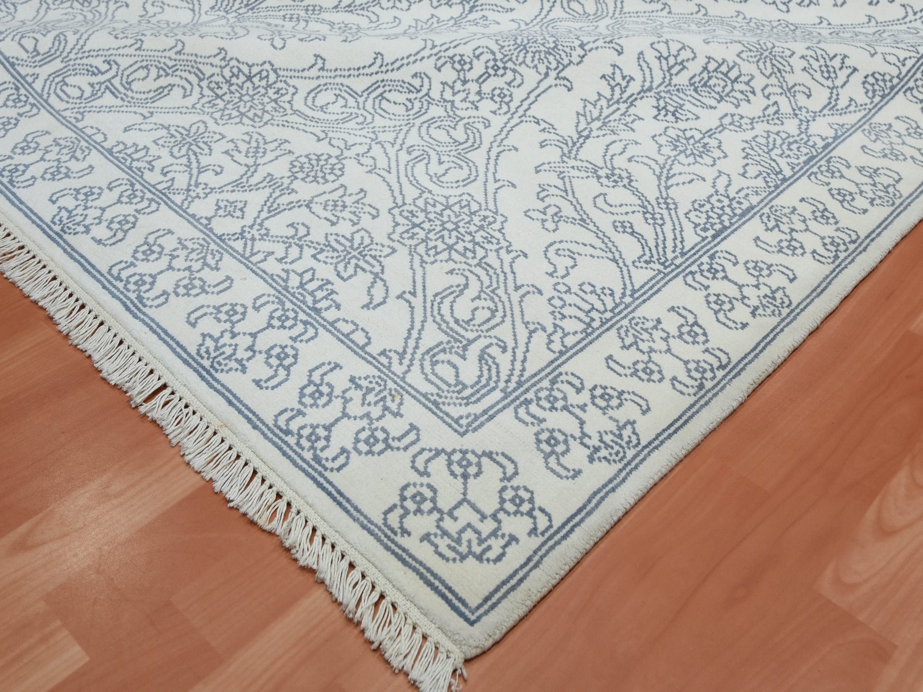 Agra Transitional hand-knotted cotton rug in Ivory, 9'4" x 11'9" — SKU O075214 (view 6)