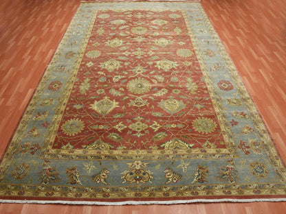 Sultanabad Fine Oriental hand-knotted wool rug in Red & Blue, 9'10" x 15'4" — SKU O075228 (view 2)