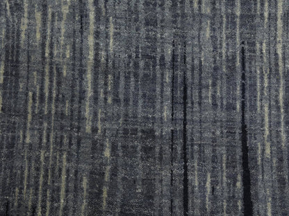 Modern / Contemporary hand-knotted wool rug in Gray, 10'1" x 14'2" — SKU O075252 (view 9)