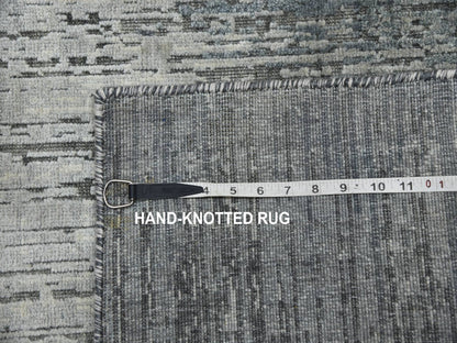 Modern / Contemporary hand-knotted wool/silk rug in Gray, 3' x 5'3" — SKU O075261 (view 7)