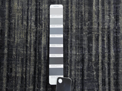 Modern / Contemporary hand-knotted wool runner in Gray, 2'6" x 12'6" — SKU O075263 (view 4)