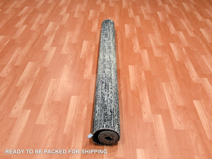 Black 6'0" x 6'1" Modern and Contemporary Hand knotted Wool/Silk Rug - Sku: O075284