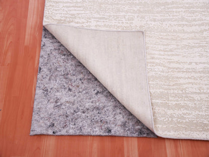 Modern / Contemporary hand-knotted wool/silk rug in Ivory, 8'10" x 11'10" — SKU O075298 (view 4)