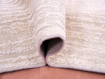 Modern / Contemporary hand-knotted wool/silk rug in Ivory, 8'10" x 11'10" — SKU O075298 (view 5)