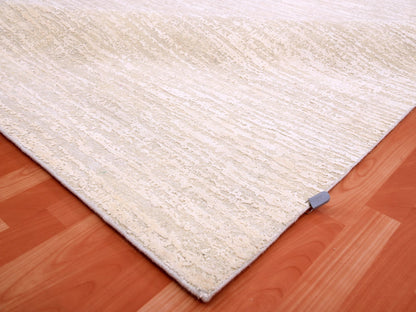 Modern / Contemporary hand-knotted wool/silk rug in Ivory, 8'10" x 11'10" — SKU O075298 (view 6)