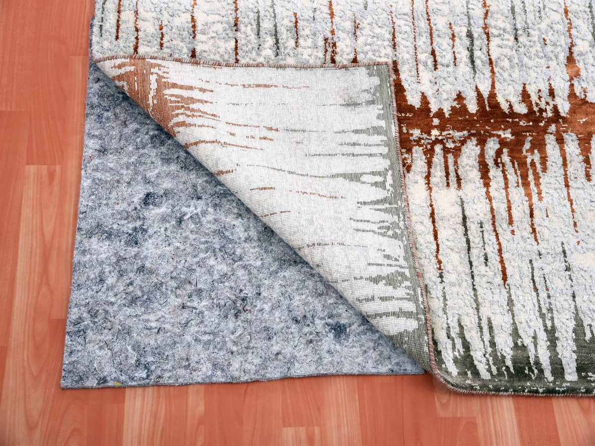 Modern / Contemporary hand-knotted wool/silk rug in Gray, 10'2" x 13'11" — SKU O075299 (view 5)