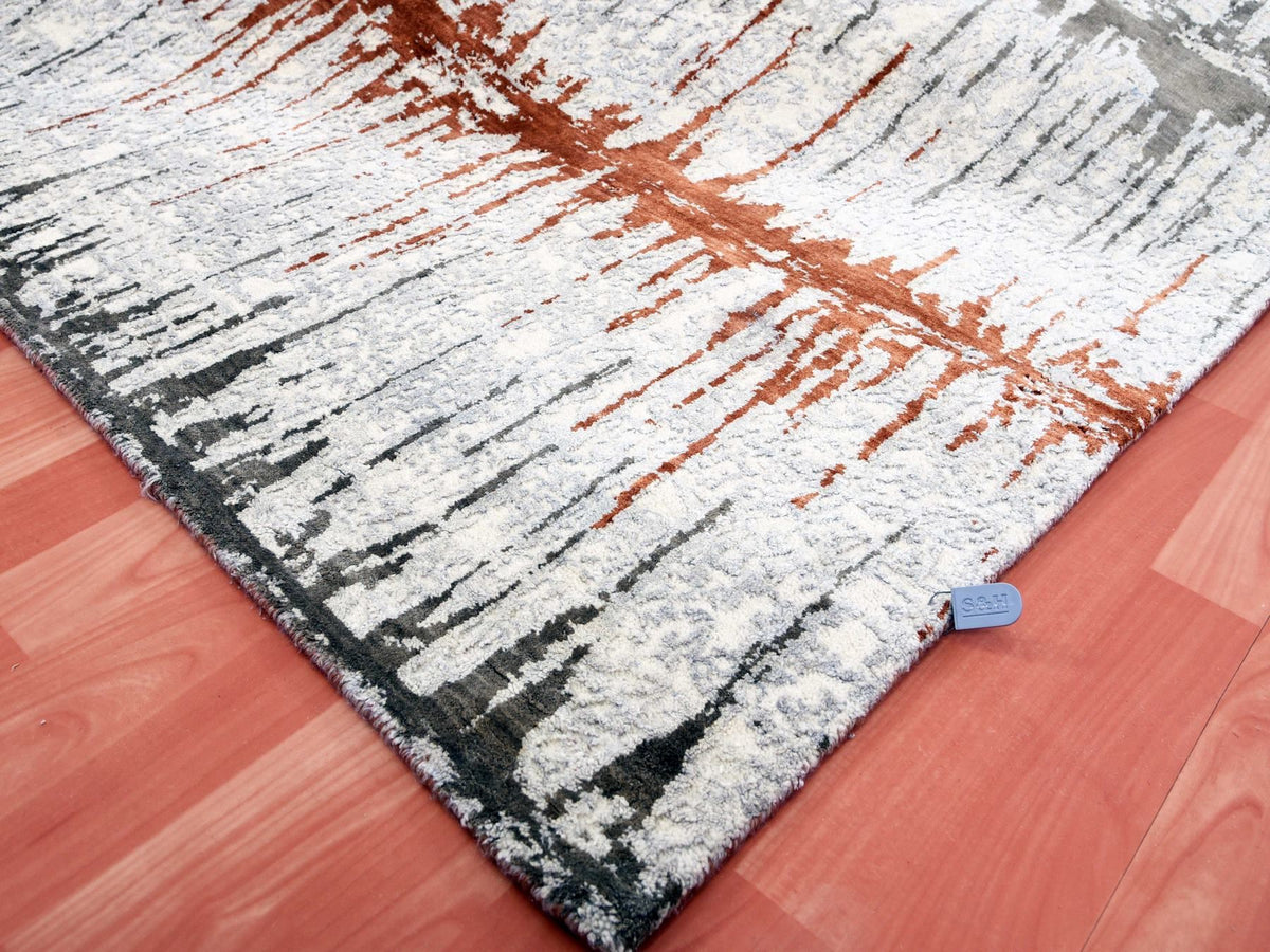 Modern / Contemporary hand-knotted wool/silk rug in Gray, 10'2" x 13'11" — SKU O075299 (view 7)