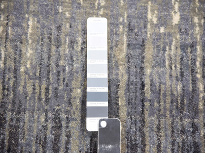 Modern / Contemporary hand-knotted wool runner in Gray, 2'6" x 6'4" — SKU O075307 (view 4)