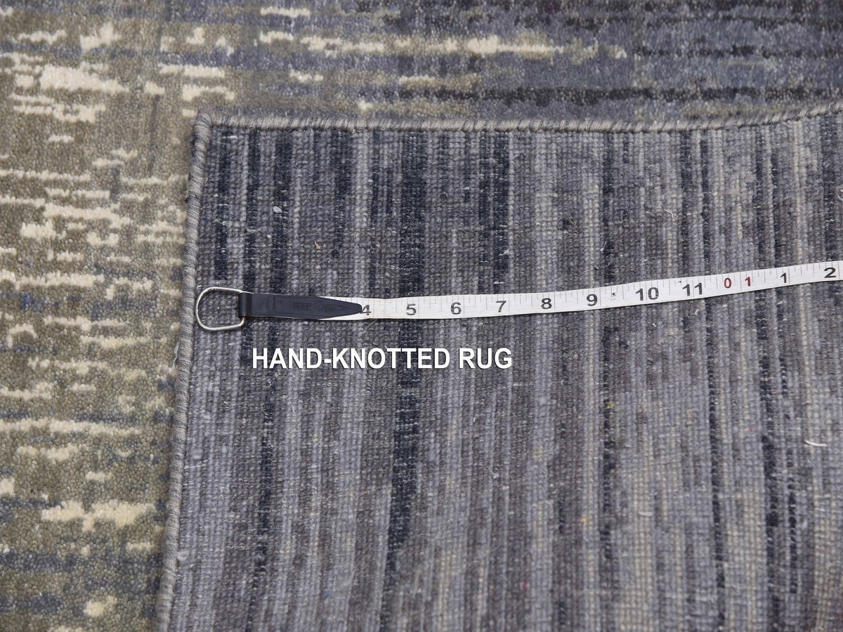 Modern / Contemporary hand-knotted wool runner in Gray, 2'6" x 6'4" — SKU O075307 (view 7)