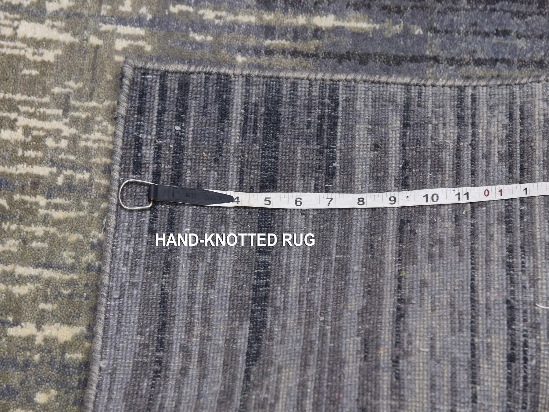 Modern / Contemporary hand-knotted wool runner in Gray, 2'6" x 6'3" — SKU O075308 (view 7)