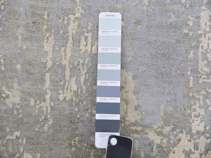Grey 10'0" x 10'3" Modern / Contemporary Hand knotted Wool/Silk Rug - Sku: O075339