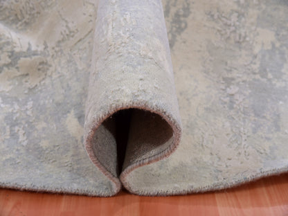 Grey 8'2" x 8'2" Modern / Contemporary Hand knotted Wool/Silk Rug - Sku: O075345