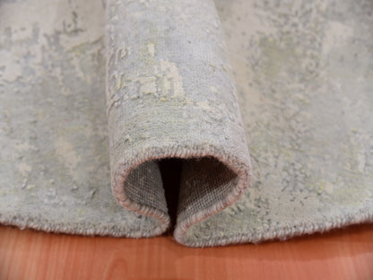 Grey 6'2" x 6'3" Modern / Contemporary Hand knotted Wool/Silk Rug - Sku: O075347