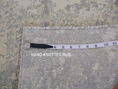 Grey 2'0" x 3'1" Modern / Contemporary Hand knotted Wool/Silk Rug - Sku: O075351