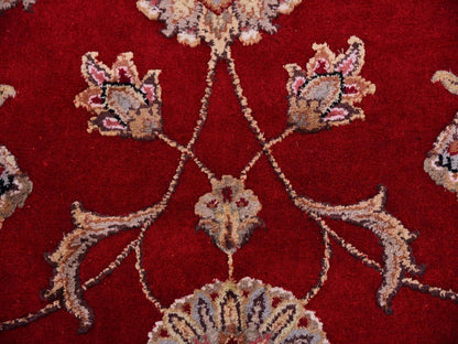 Red 7'10" x 7'11" Traditional Hand knotted Wool Rug - Sku: O075354