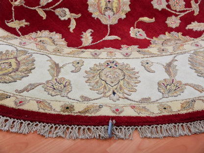 Red 7'11" x 7'11" Traditional Hand knotted Wool Rug - Sku: O075356