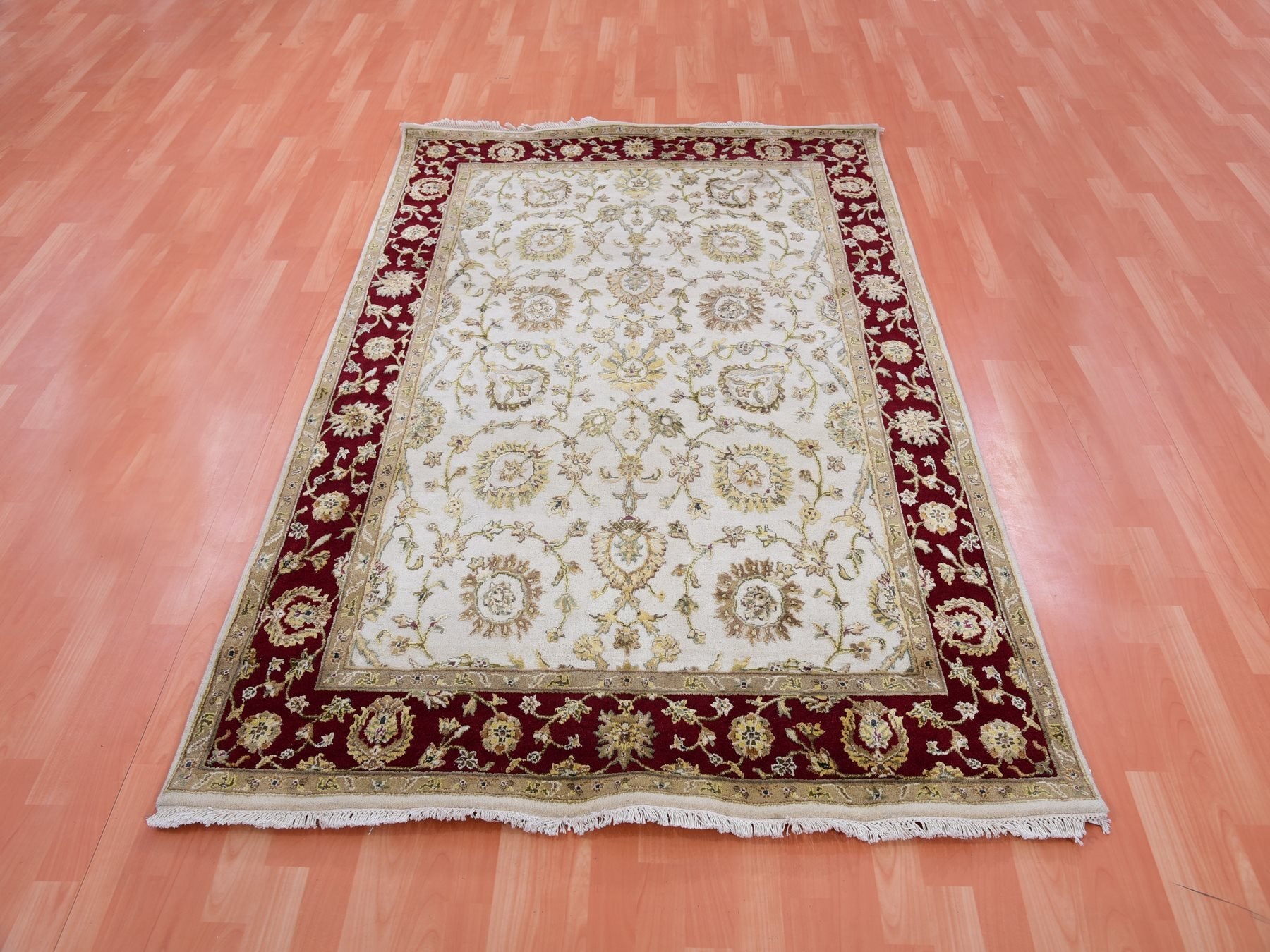 Rajasthan Traditional hand-knotted wool rug in Ivory, 4'10" x 7'3", SKU O075363