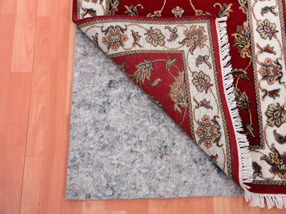 Red 2'6" x 8'2" Traditional Hand knotted Wool/Silk Rug - Sku: O075393