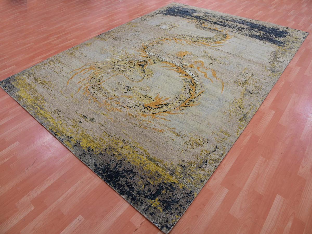 Traditional hand-knotted wool rug in Beige, 8'11" x 12'2", SKU O075414