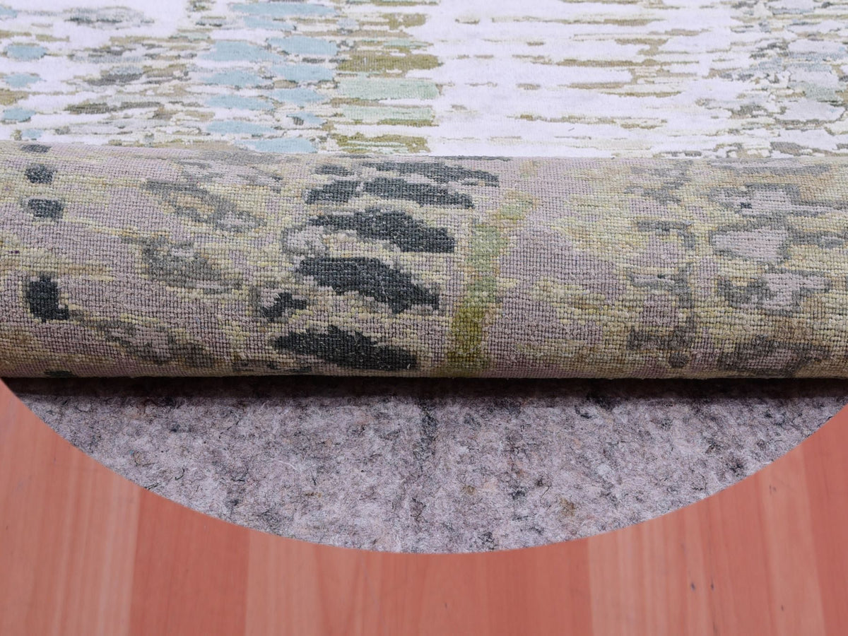 Silk hand-knotted silk rug in Green, 6'1" x 6'2", SKU O075422