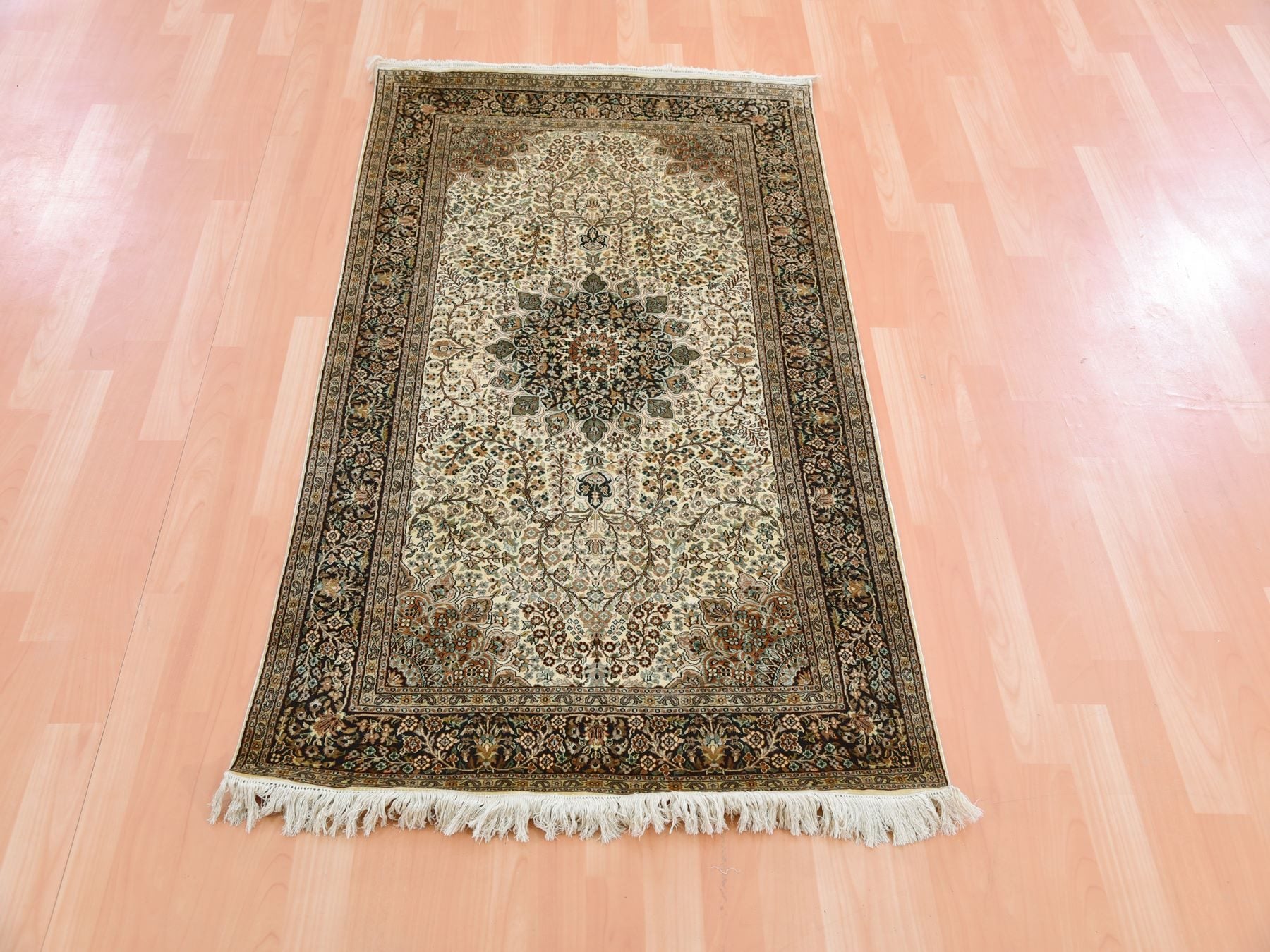 Traditional hand-knotted silk rug in Ivory, 2'11" x 5'5", SKU O075438