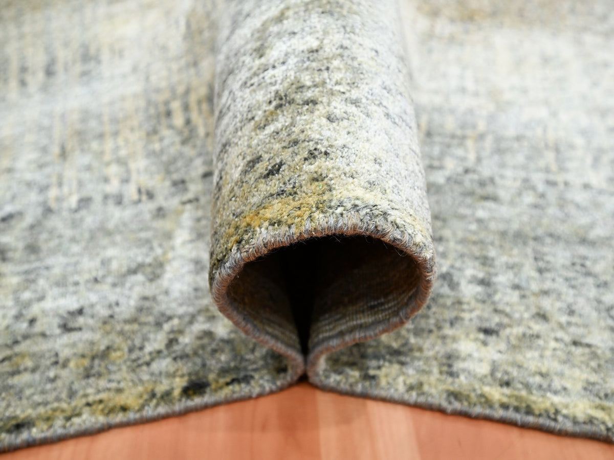 Modern / Contemporary hand-knotted silk rug in Brown, 9'0" x 12'5", SKU O075495