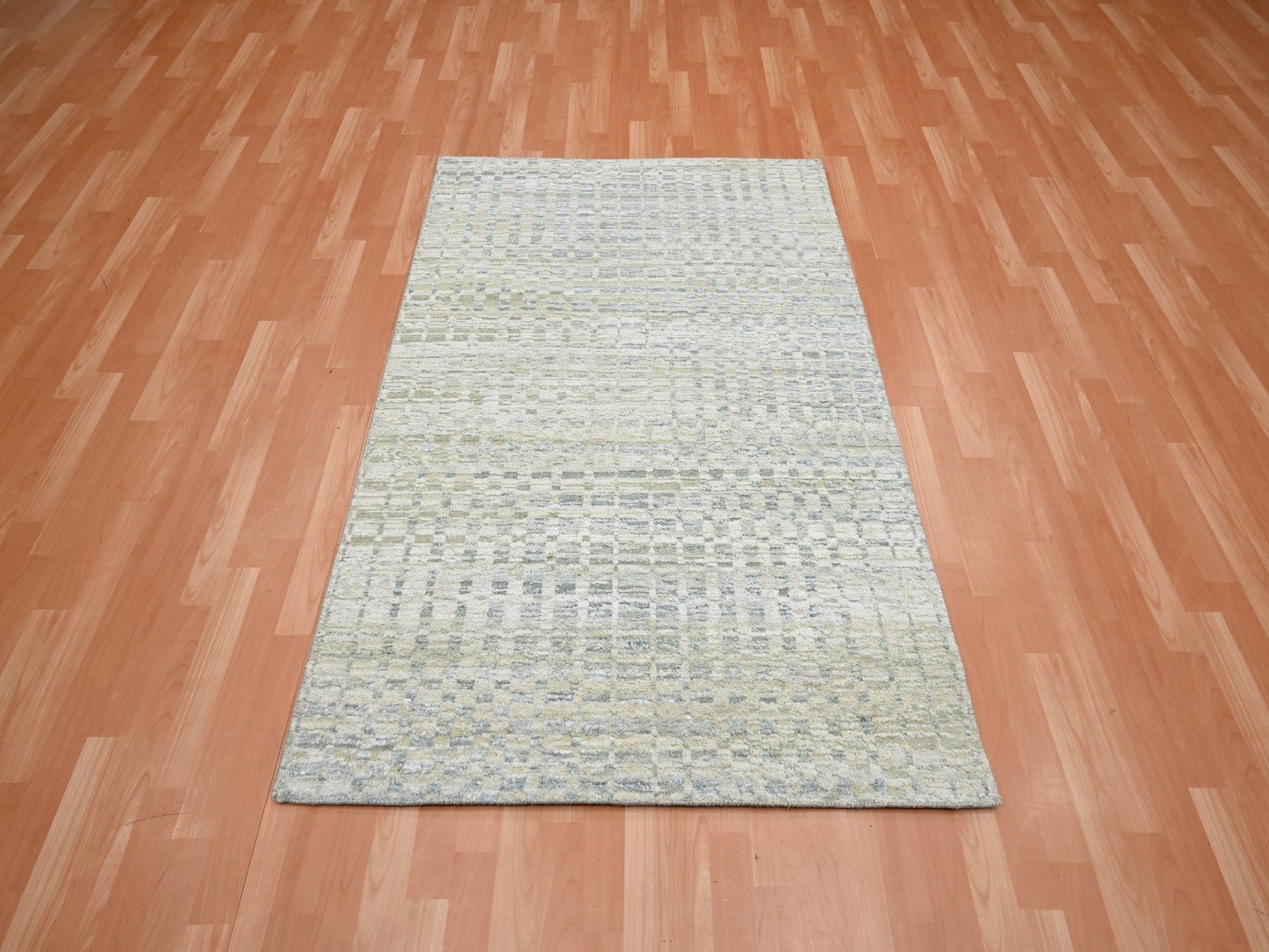 Modern / Contemporary hand-knotted wool/silk rug in Brown, 4'0" x 6'0", SKU O075502