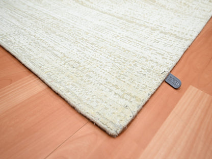 Ivory 8'11" x 12'4" Modern and Contemporary Hand knotted Wool/Silk Rug - Sku: O075505