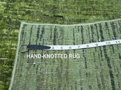 Modern / Contemporary hand-knotted wool rug in Green, 3'0" x 5'3", SKU O075517