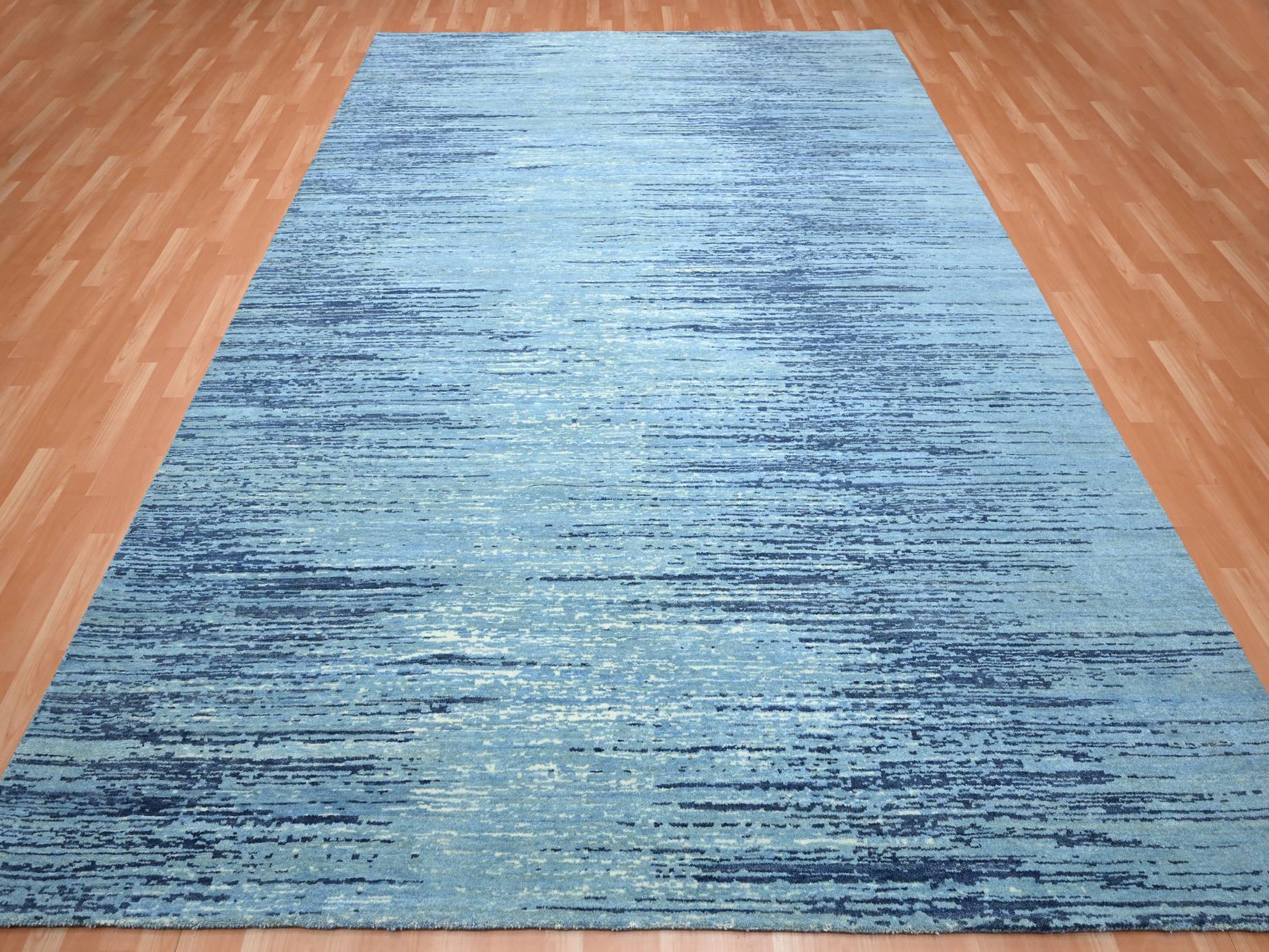 Modern / Contemporary hand-knotted wool rug in Blue, 9'0" x 12'3", SKU O075518