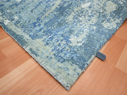 Modern / Contemporary hand-knotted wool/silk rug in Blue, 8'1" x 10'0", SKU O075532